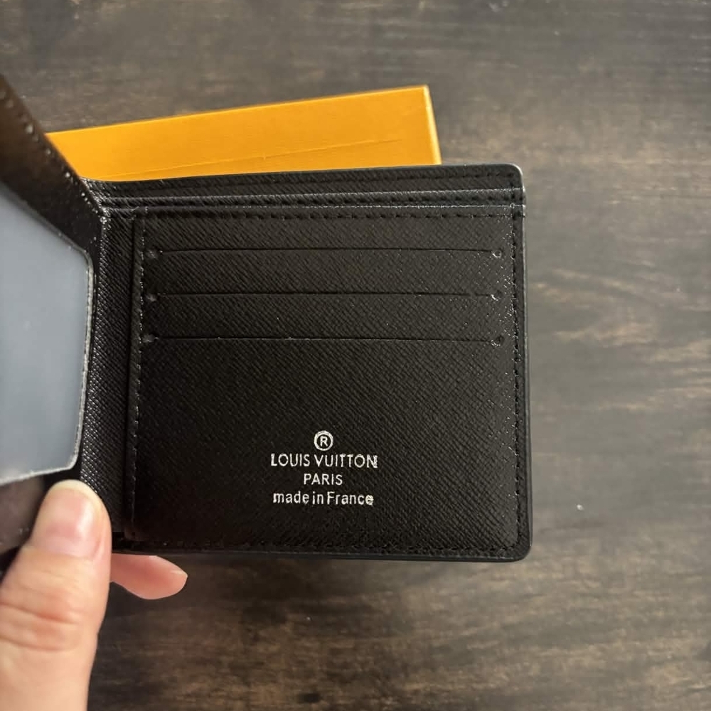 Louis Vuitton Black Embossed Monogram Money Clip - Picture 5 of 5